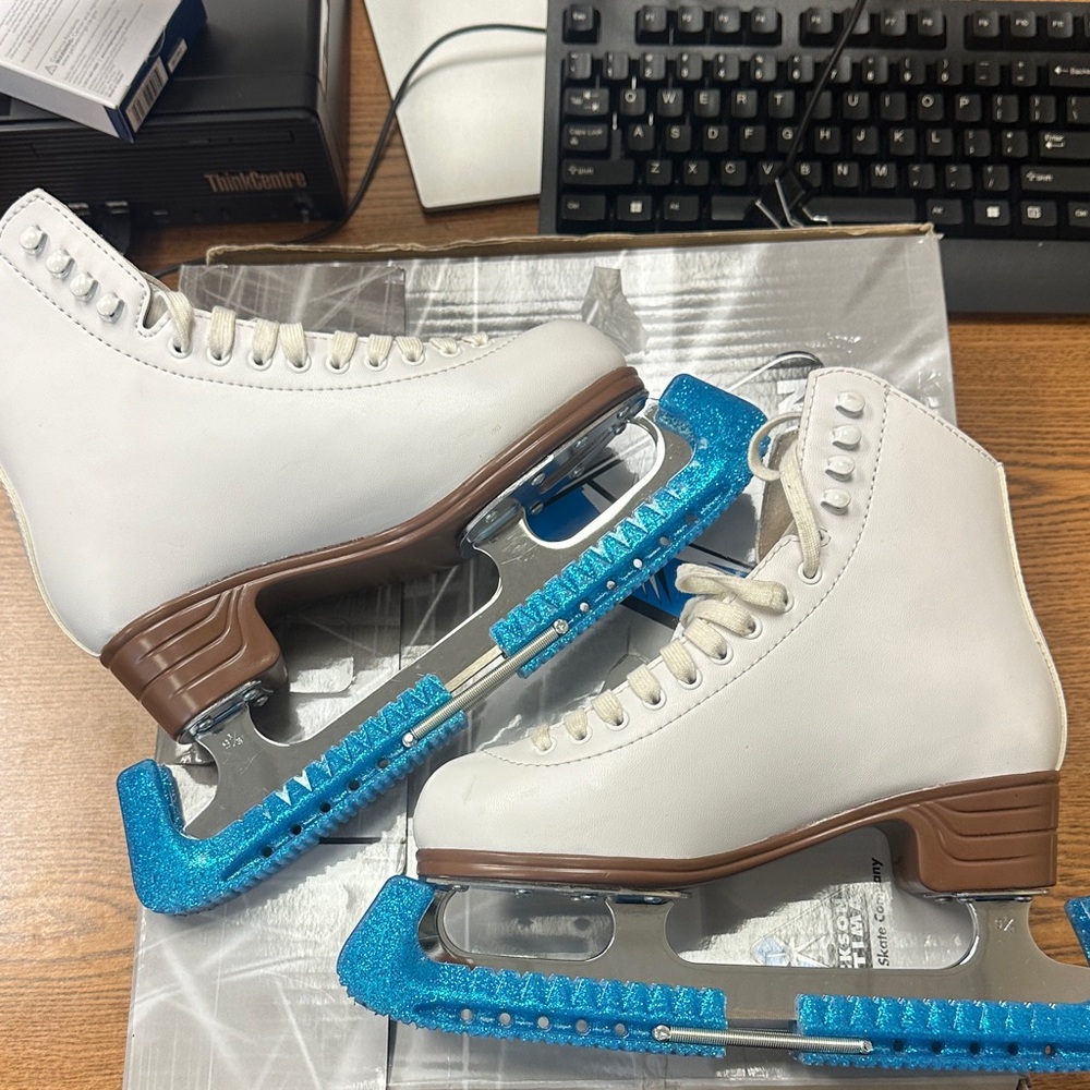 White Skates with Glittering Blue Guards -Need inserts for bottoms to make comfy